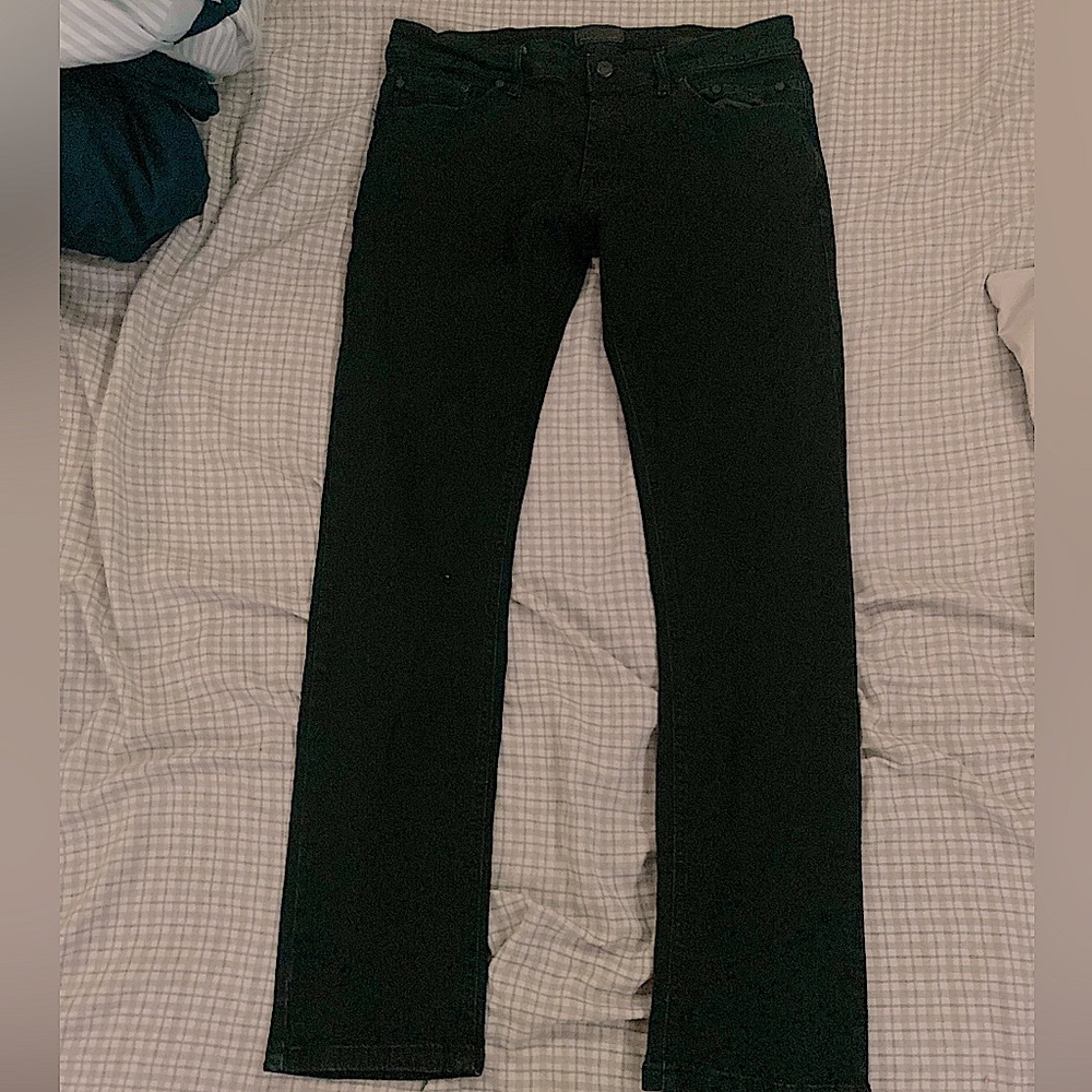 Black Steve’s jeans
